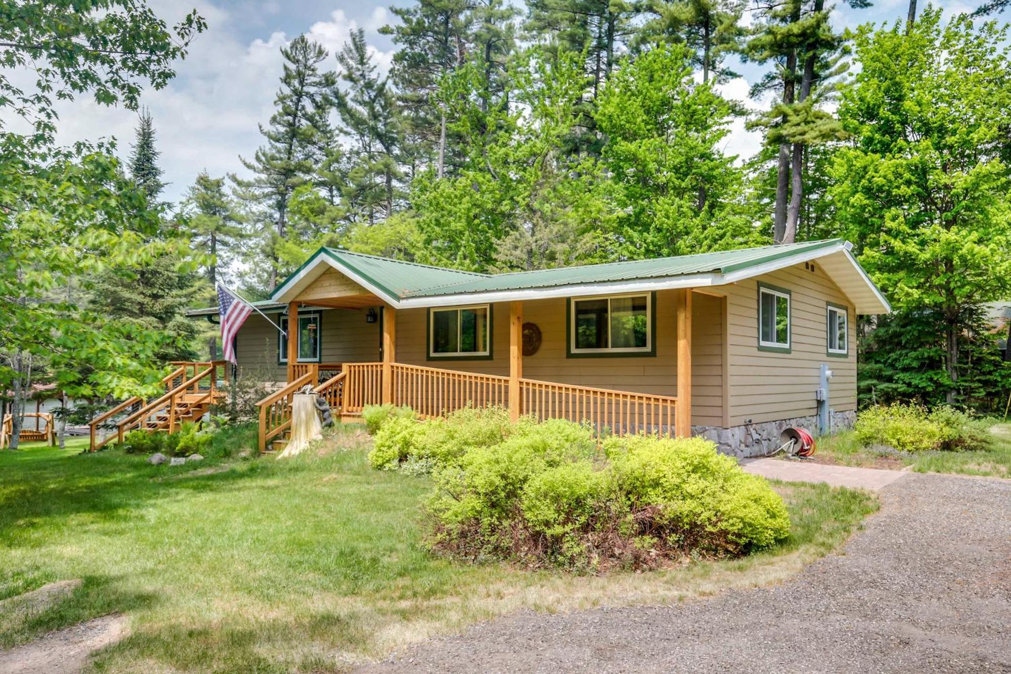 Waterfront Eagle River Home With Dock And Fire Pit! Exterior photo