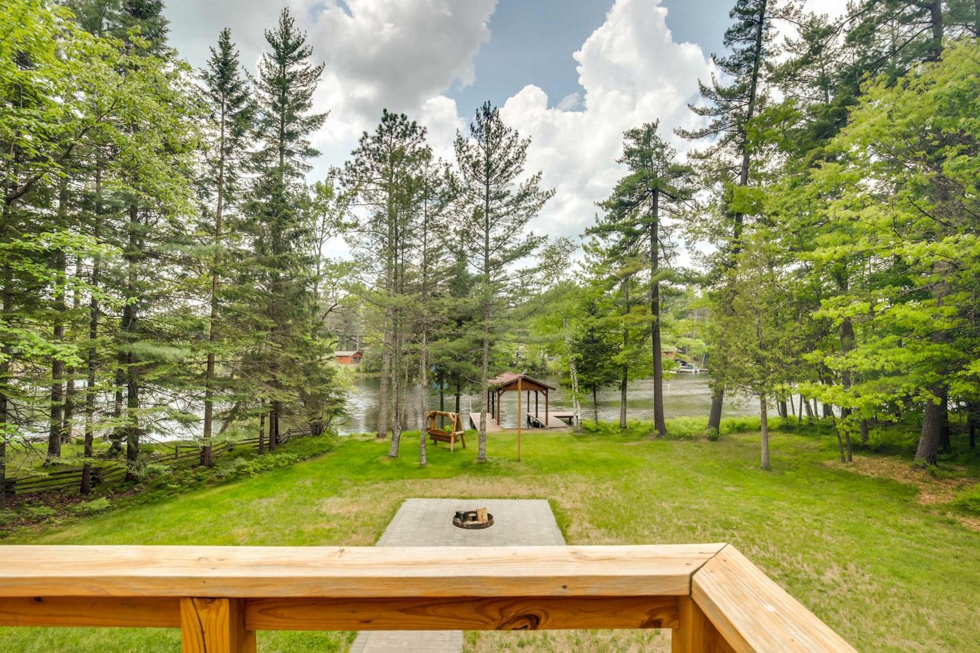 Waterfront Eagle River Home With Dock And Fire Pit! Exterior photo